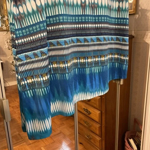 NEW WITHOUT TAGS AVENUE PLUS SIZE TOP 22/24 MULTI COLORS - Picture 6 of 16